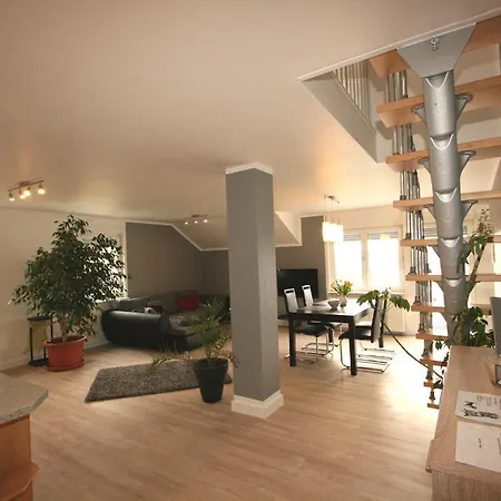 Daire Ferienwohnung-carmen-mit-balkon-2 *